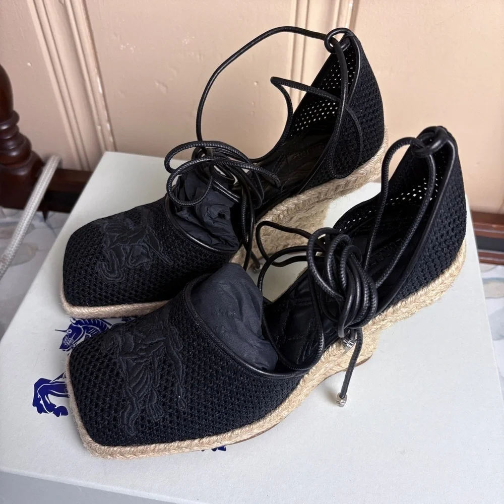 Burberry Mesh Plunge Espadrilles size womens  37